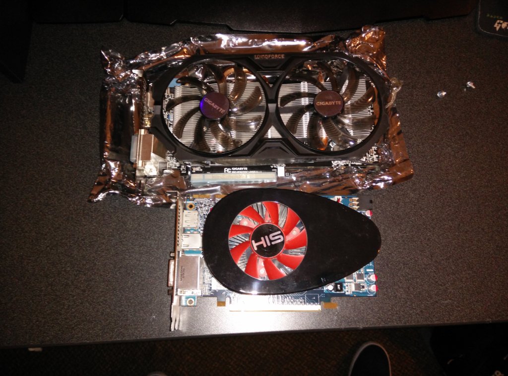 Top: R9 270 Bottom: 5750